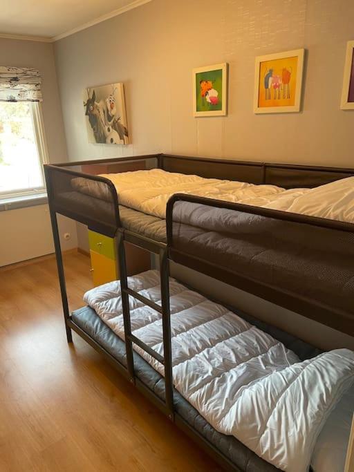 Villa Familjevaenligt Hus Naera Isaberg! à Hestra Extérieur photo