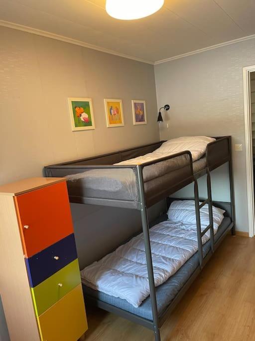 Villa Familjevaenligt Hus Naera Isaberg! à Hestra Extérieur photo