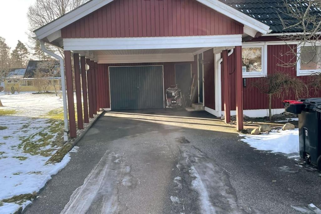 Villa Familjevaenligt Hus Naera Isaberg! à Hestra Extérieur photo